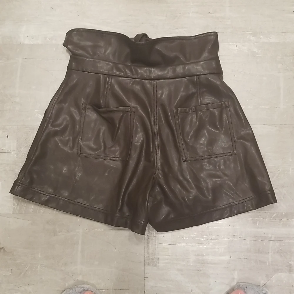 💕JONATHAN SIMKHAI💕 Mari Vegan Leather Tie Shorts Chocolate Dark Brown 10 NWT - Picture 9 of 12